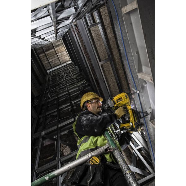 Пістолет цвяхозабивний акумуляторний по бетону DeWALT, 18В XR Li-Ion, безщітковий, діаметр/довжина ц  29851 купити в Україні