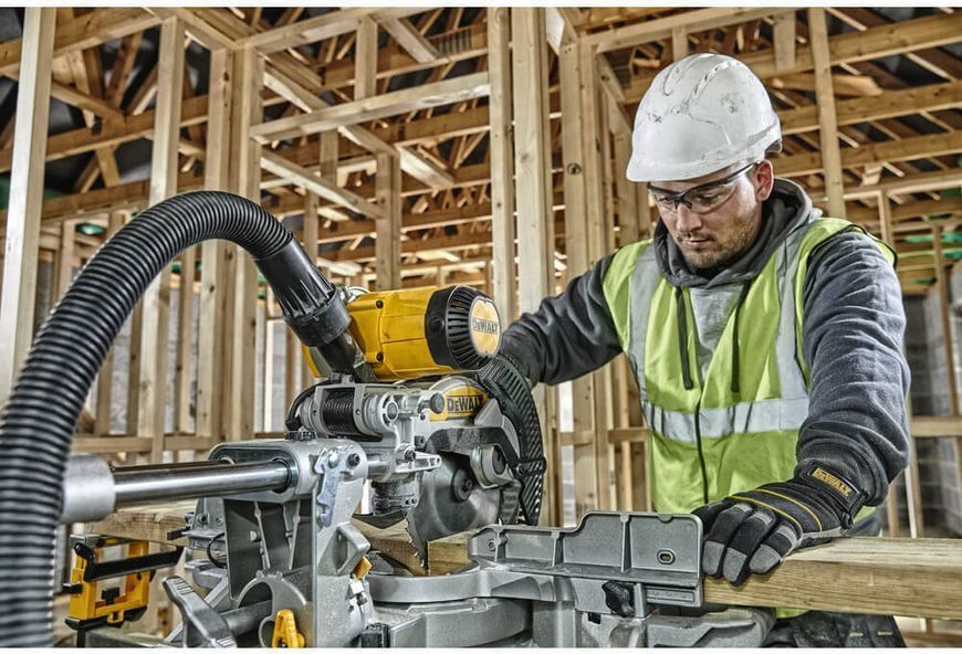 Пила торцювальна мережева DeWALT, 1675 Вт, діаметр диска 250х30 мм, 4000 об/хв, XPS, вага 22 кг  27162 купити в Україні